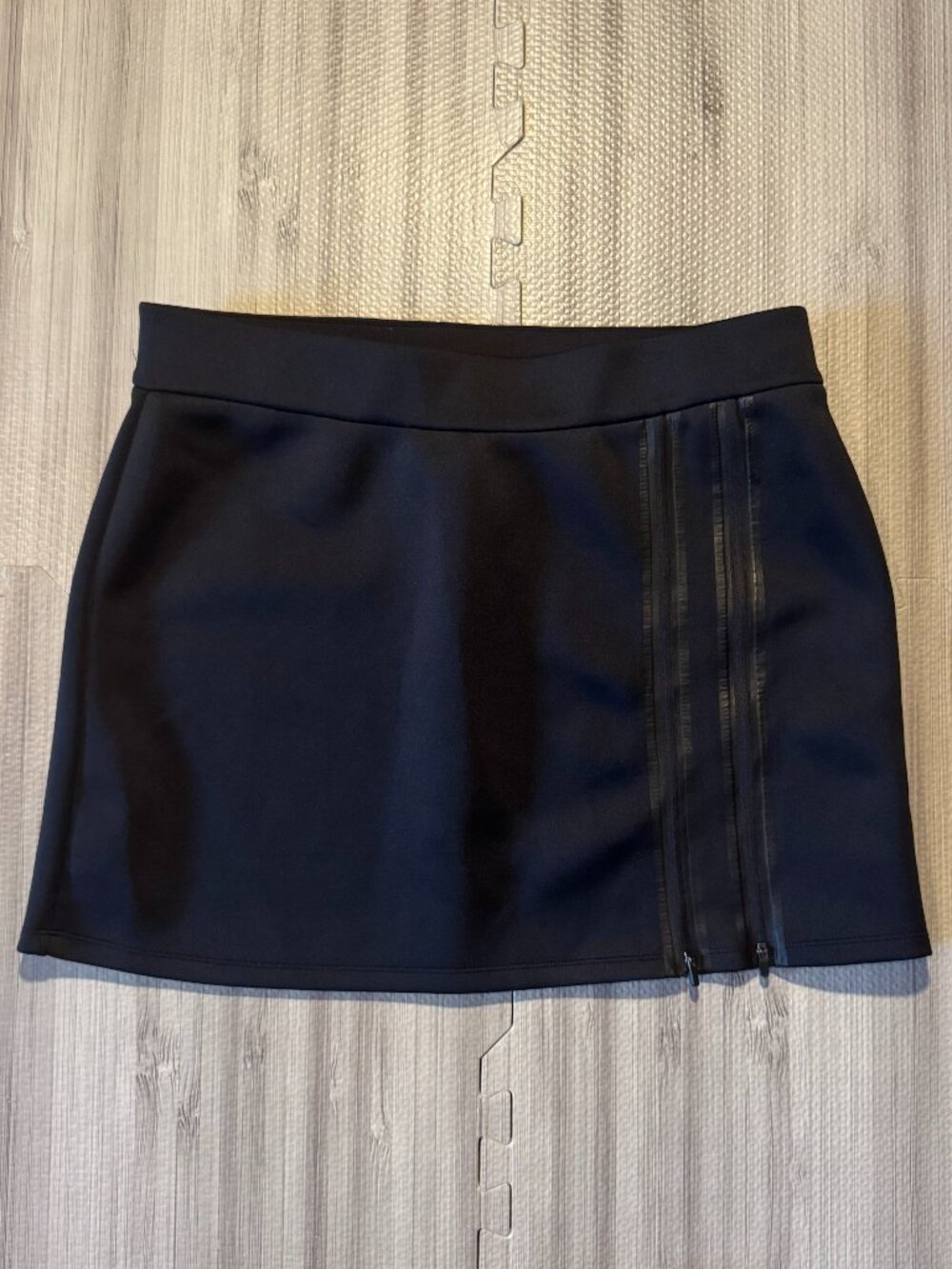 Fabletics Women's Black Cornado Skirt
